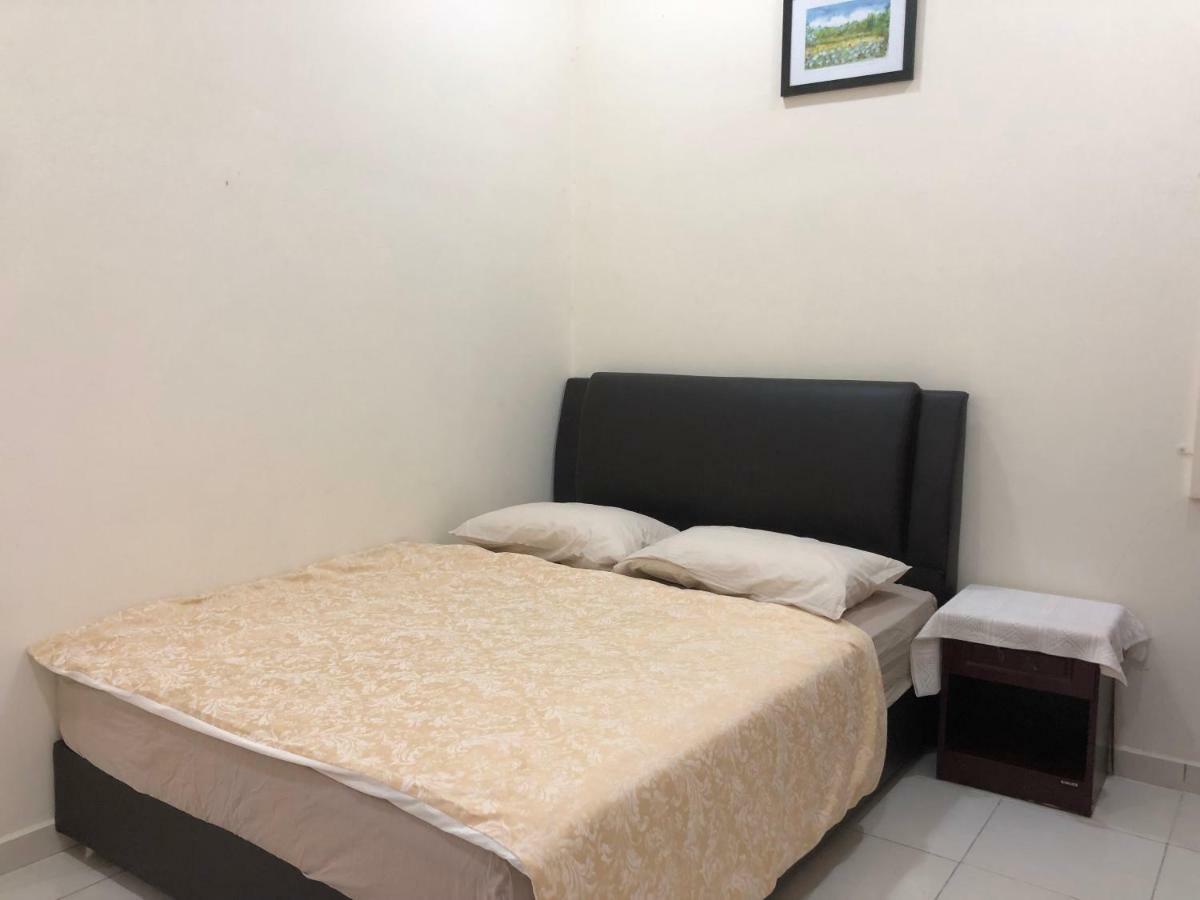 Magnolia 1 Homestay Kampung Kuala Besut Exterior photo